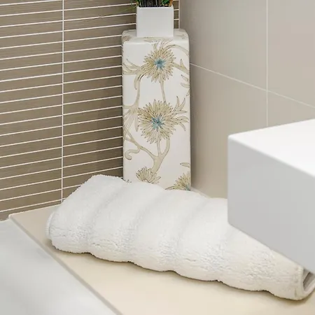 Apartment Garden Paradise: 3-bedroom With Pool And Terrace Sitges