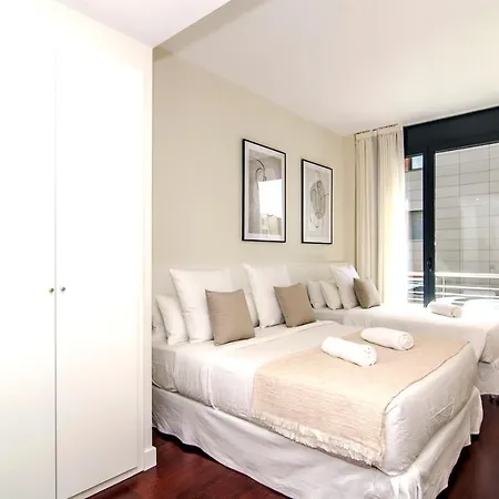 Apartment Garden Paradise: 3-bedroom With Pool And Terrace