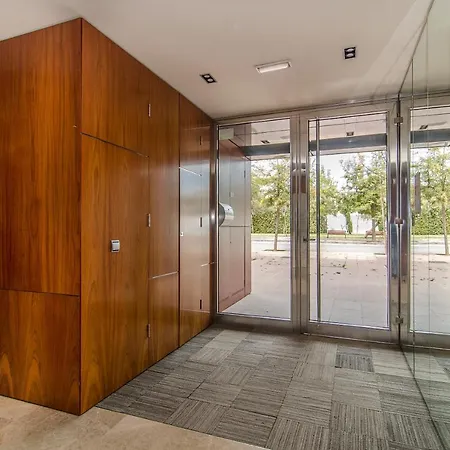 Garden Paradise: 3-bedroom With Pool And Terrace Apartment Sitges