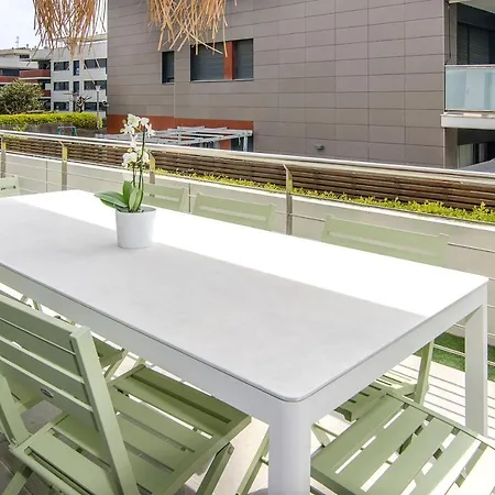 דירה Spaces Garden Paradise 3 Bedroom, 3 Bathroom, Huge Private Garden-terrace, Pool- Sleeps Up To 8 *