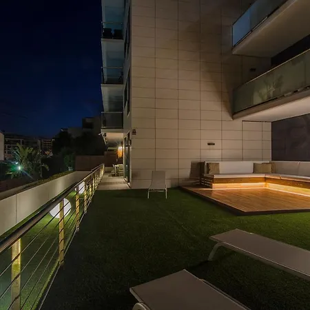 Apartmán Spaces Garden Paradise 3 Bedroom, 3 Bathroom, Huge Private Garden-terrace, Pool- Sleeps Up To 8 Sitges