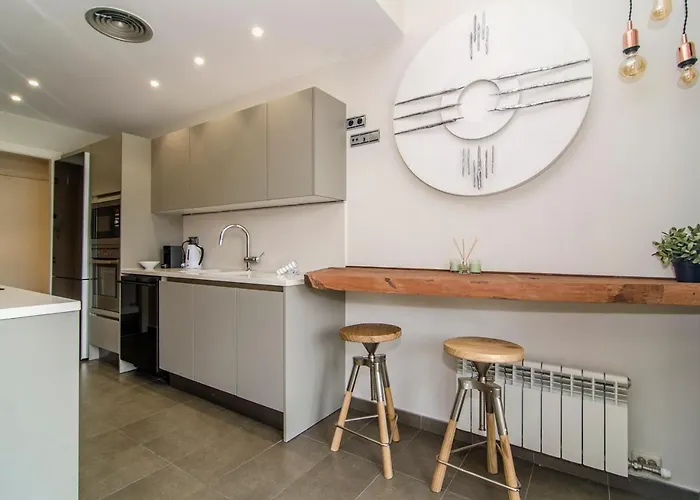 Garden Paradise: 3-bedroom With Pool And Terrace Sitges