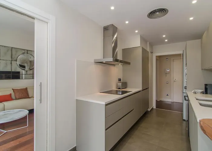 Garden Paradise: 3-bedroom With Pool And Terrace *