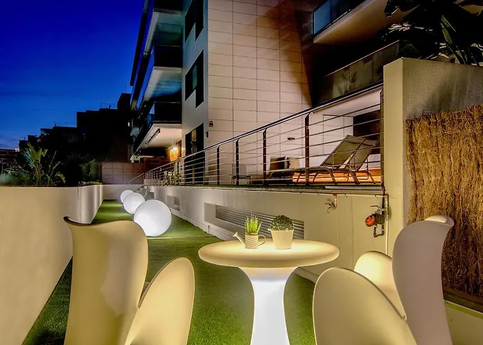 Spaces Garden Paradise 3 Bedroom, 3 Bathroom, Huge Private Garden-terrace, Pool- Sleeps Up To 8 Appartement *