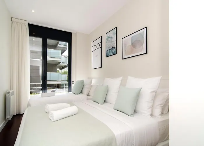 Appartement Spaces Garden Paradise 3 Bedroom, 3 Bathroom, Huge Private Garden-terrace, Pool- Sleeps Up To 8 *