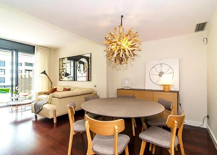 Appartement Spaces Garden Paradise 3 Bedroom, 3 Bathroom, Huge Private Garden-terrace, Pool- Sleeps Up To 8 *