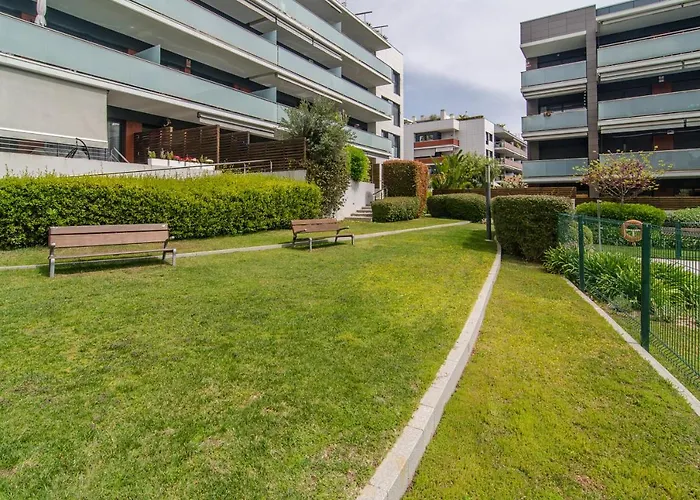 Spaces Garden Paradise 3 Bedroom, 3 Bathroom, Huge Private Garden-terrace, Pool- Sleeps Up To 8 * Sitges